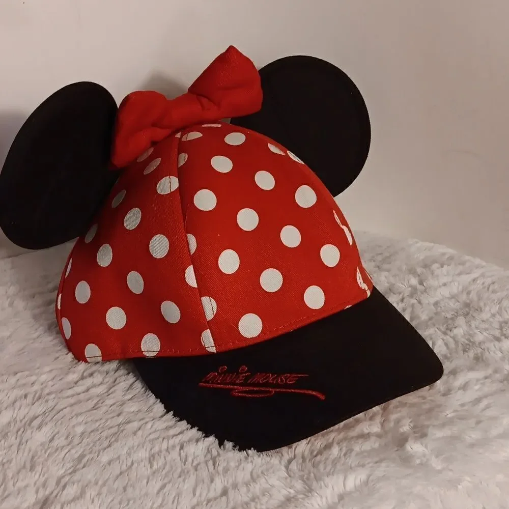 Disney this red